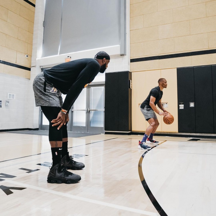 元长期平均 元长期平均