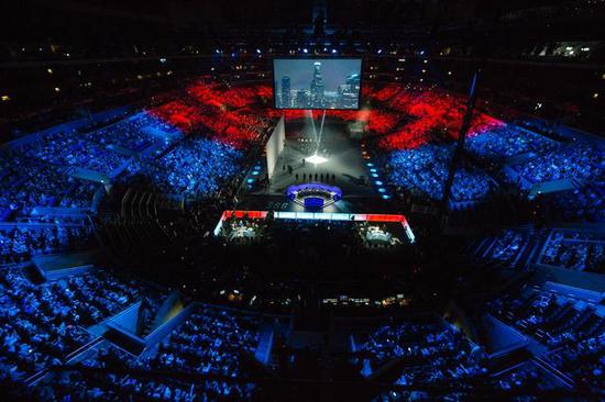 滑球横移更 滑球横移更