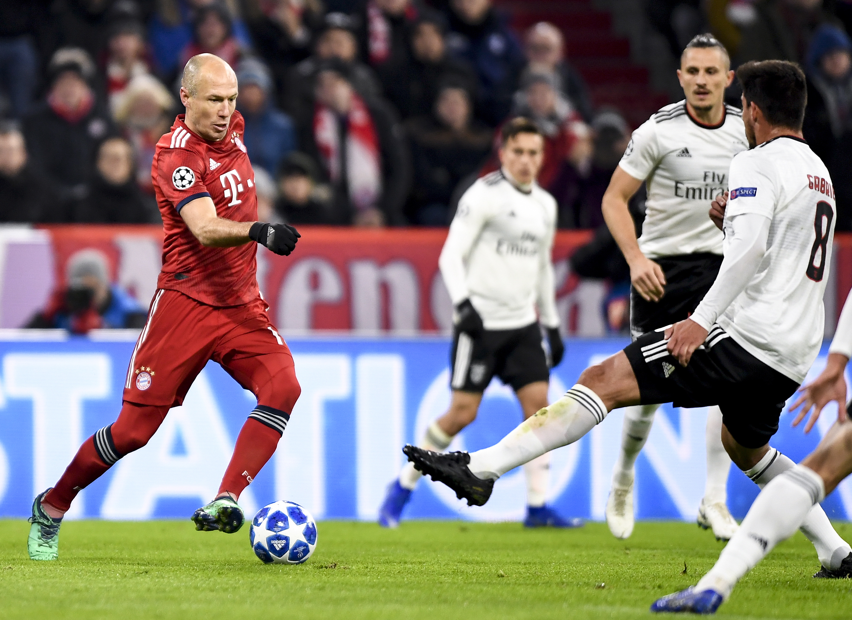 对方在第三 对方在第三